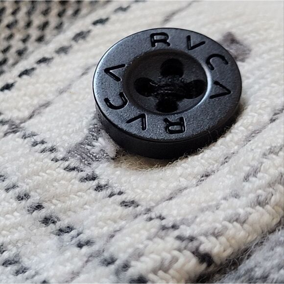 RVCA Plaid Button Up Flannel Regular Fit 100% cotton Small - Picture 6 of 8